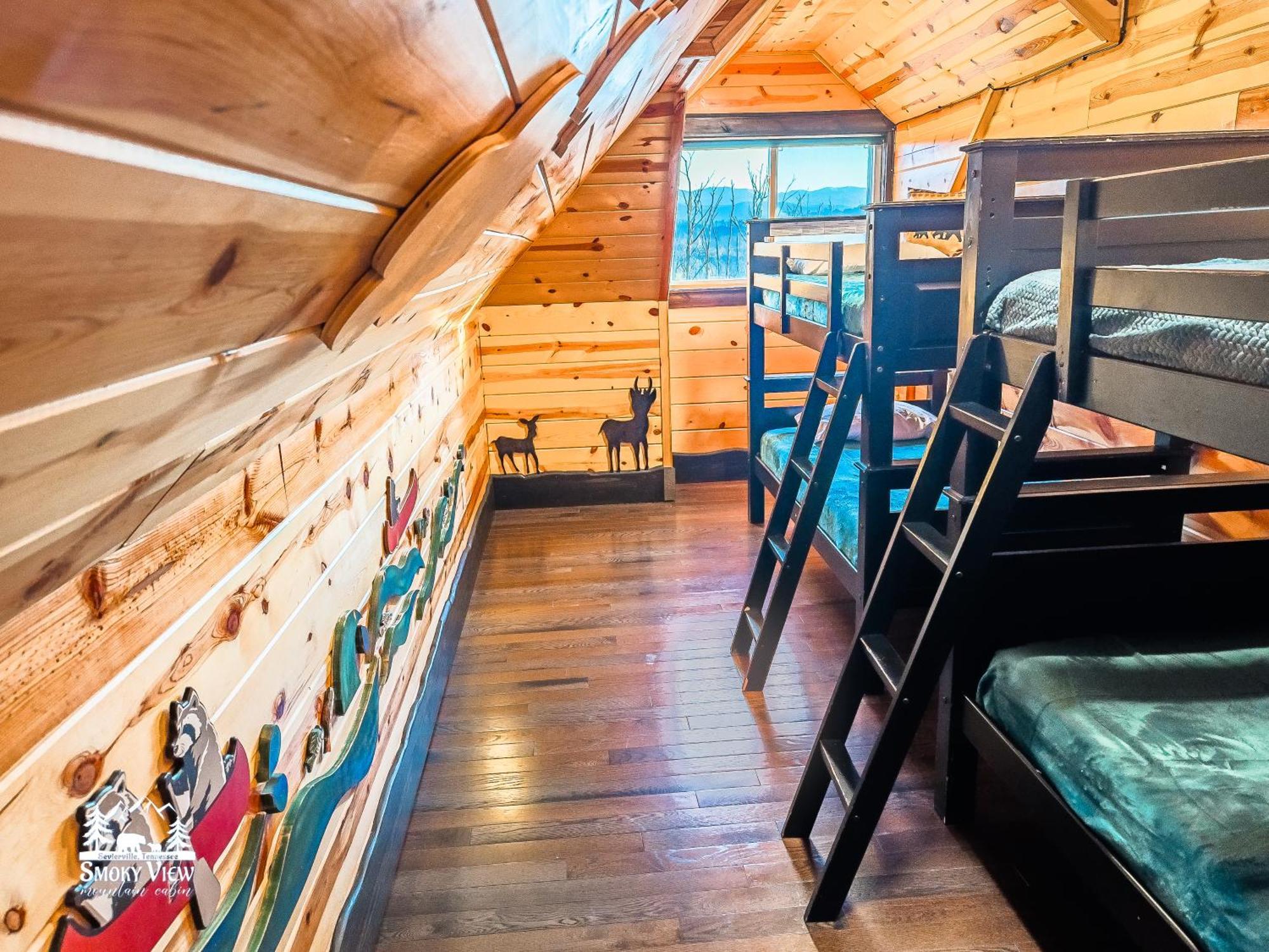 Luxurious 6 Bed 5 Bath Cabin Amazing Location & Privacy! -4 Miles To Gatlinburg & Pidgeon Forge-Hot Tub-Fireplace-King Suits-Deck-Grill-Free Parking For 8 Vehicles-Firepit-Full Kitchen-"Smoky View Cabin" Sevierville Exterior foto